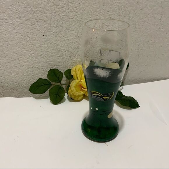 Lolita 19th hole tall hand painted Pilsner collectible glass. - Picture 2 of 9